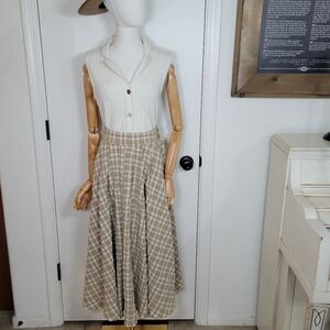 Shop Stevie Plaid Midi Spring Skirt with Pockets Size M